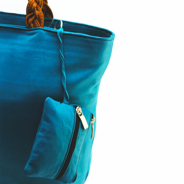 Turquoise blue camel leather handbag - Image 3